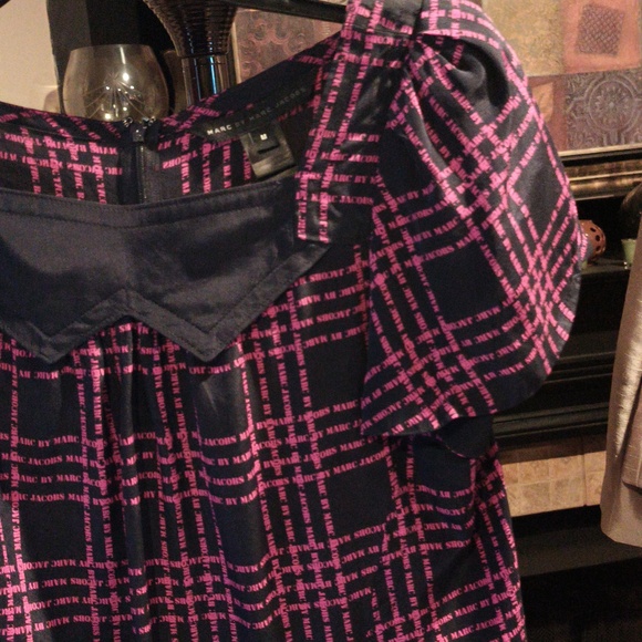 FINAL PRICE Marc by Marc Jacobs Black and Pink Top Size Medium - Picture 7 of 12